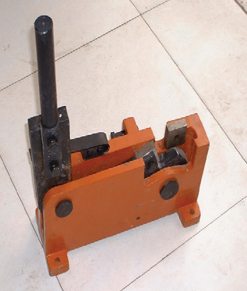 مقص حديد مبروم يدوي في الأردن