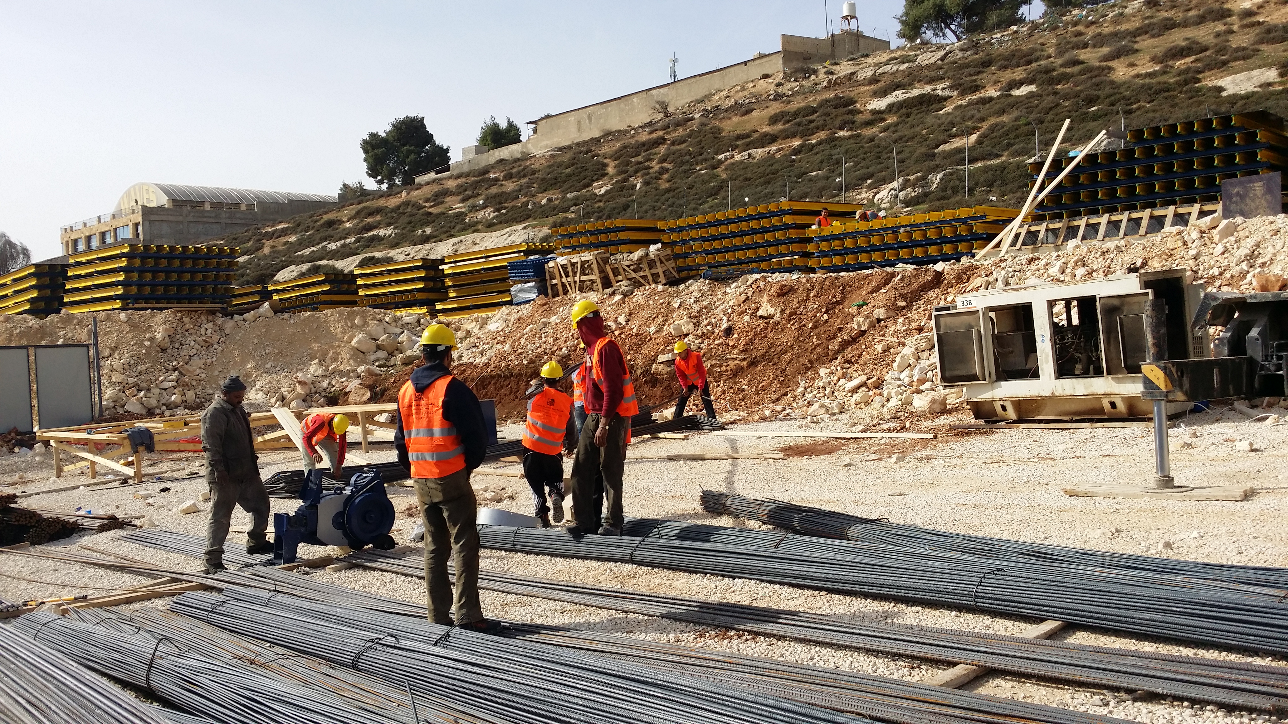 شركة ابراهيم ومحمد العوضي لمعدات الإنشاء الحديثة